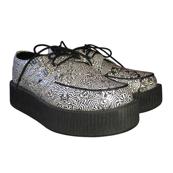 T.U.K. Mondo Creeper Loafer Mens 7 Womens 9 Black White Platform Sneaker Punk - Picture 2 of 11